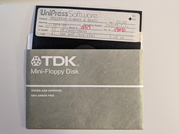 Floppy disk with UniPress Emacs V2.20.
